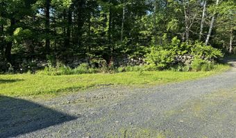 20 Moosehorn Rd, Abbot, ME 04406