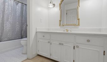 2520 E Alberson Dr, Albany, GA 31721