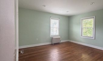 51 Reed St, Agawam, MA 01001