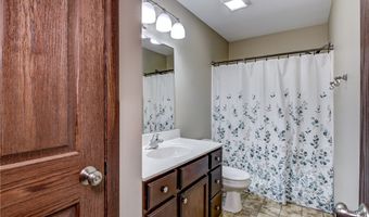 312 Brookshire Ct, Altoona, WI 54720