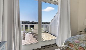 6 Spikerush Ct, Bald Head Island, NC 28461