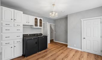 15 Eaton Ave, Bennington, NH 03442
