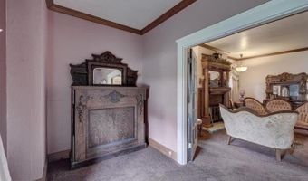 1418 Cleveland Ave, Baxter Springs, KS 66713