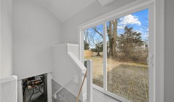 1705 Wampanoag Trl, Barrington, RI 02806