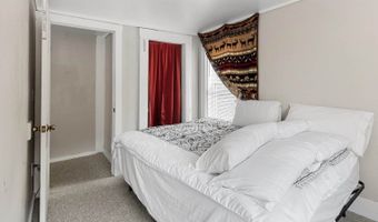 176 Court St, Bangor, ME 04401