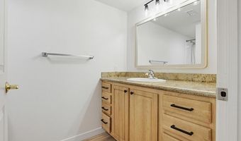 150 N River Cir N 105, Oceanside, CA 92057