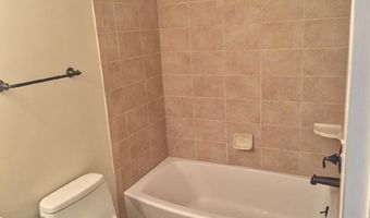 1300 ARMY NAVY Dr 823, Arlington, VA 22202