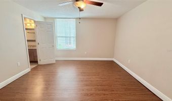 524 ORANGE Dr 11, Altamonte Springs, FL 32701