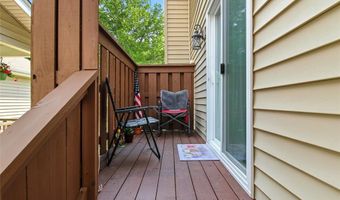 531 Spring Glen Dr, Ballwin, MO 63021