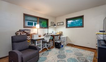 874 Hillandale Dr, Antioch, IL 60002