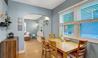 1404 N ROOSEVELT St N, Arlington, VA 22205