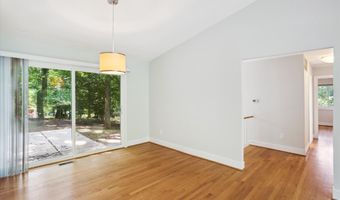 8206 STONE TRAIL Dr, Bethesda, MD 20817