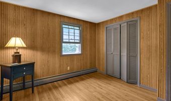 3 Deerfield Dr, Clinton, CT 06413