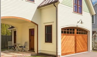 49 Third St, Newport, RI 02840