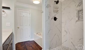 354 E Creek Bnd, Athens, GA 30605