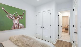 424 TAYLOR St NW 1, Washington, DC 20011