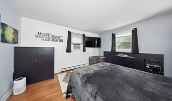 59 Litchfield Ln, Bristol, CT 06010