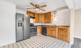 123 Mount Hope Ave, Bangor, ME 04401