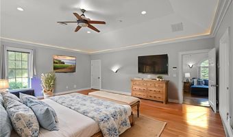 151 Old Jenckes Hill Rd, Lincoln, RI 02865