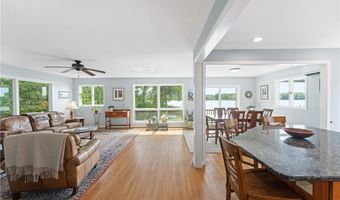 106 Lauri Dr, Charlestown, RI 02813