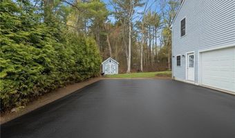 52 Mockingbird Dr, Exeter, RI 02822