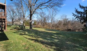 760 Woodside Trails Dr 203, Ballwin, MO 63021