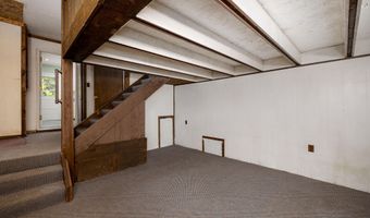 6272 Earhart Rd, Ann Arbor, MI 48105