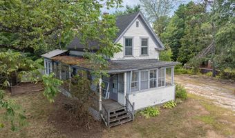 66 Chestnut Hill Rd, Rochester, NH 03867