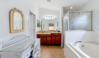 6630 CAMBRIDGE PARK Dr, Apollo Beach, FL 33572