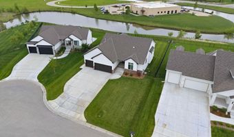 1113 W Lakeway Ct, Andover, KS 67002