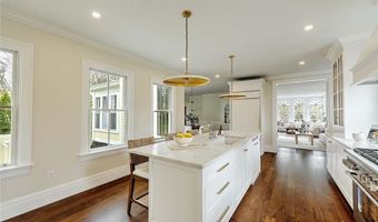53 Jennys Ln, Barrington, RI 02806