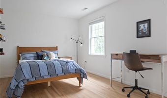 125 Fernwood Dr, East Greenwich, RI 02818