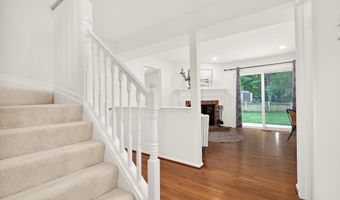 291 COLLEGE MANOR Dr, Arnold, MD 21012