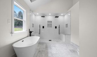 121 S COLTS NECK Way, Hockessin, DE 19707