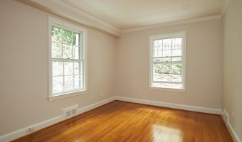 5306 ALBEMARLE St, Bethesda, MD 20816