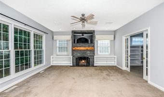 990 Whisperwood Ln, Aurora, OH 44202