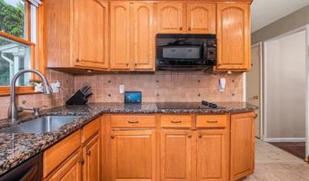 814 S HAYS St, Allentown, PA 18103