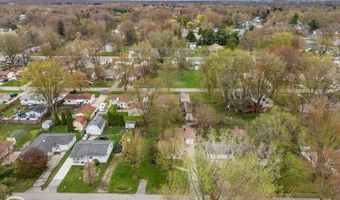 918 Columbia, Algonac, MI 48001