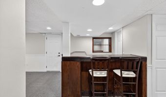 100 KNICKERBOCKER Dr, Belle Mead, NJ 08502