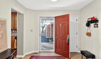 1428 Tahoe Valley Ct, Ballwin, MO 63021