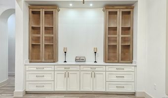 105 PIONEER Trl, Adkins, TX 78101