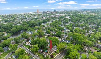 567 Deal Pkwy, Allenhurst, NJ 07711