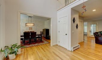11 Lexington Rd, Avon, CT 06001