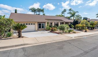 7945 Shadow Hill Dr, La Mesa, CA 91941