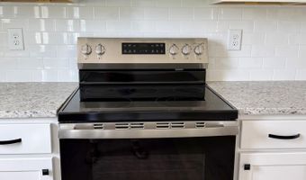 145 Spring Meadows Dr, Aberdeen, NC 28315