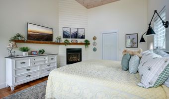 619 Grandview Rd, Conway, NH 03860