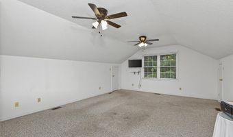 19025 Essex Dr, Abingdon, VA 24211
