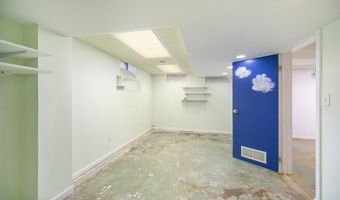 2225 Tilsby Ct, Ann Arbor, MI 48103