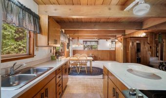 2567 Murphys Dr, Arnold, CA 95223