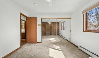 1521 Cache Dr, Anchorage, AK 99507